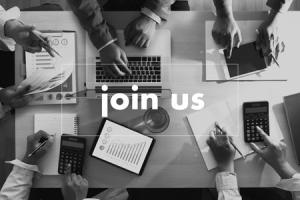Hackathon CIIRCLE (3-4 ottobre Salone Nautico) – Innovazione circolare e digitale per la Blue Economy immagine con mani al lavoro