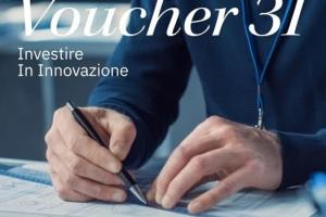 mani che firmano - Incentivi  Al via il Voucher3I per le startup innovative e le microimprese, incentivo promosso dal Ministero delle Imprese e del Made in Italy e gestito da Invitalia